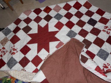 red, white and a little blue quilt 2018